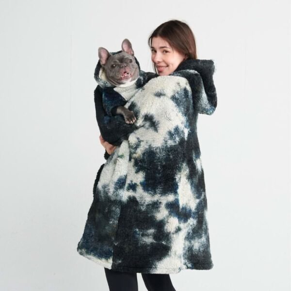 Fluffdreams Blanket Dog Hoodie - Oreo - Image 7